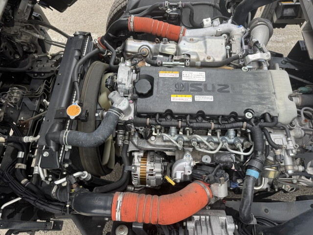 いすゞエルフ保冷バン小型（2t・3t）[写真35]