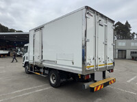 いすゞエルフ保冷バン小型（2t・3t）[写真05]