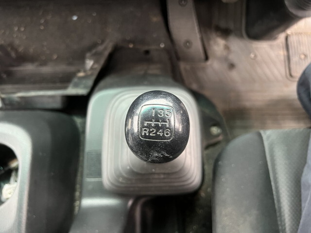 日野レンジャーアルミウイング中型（4t）[写真18]