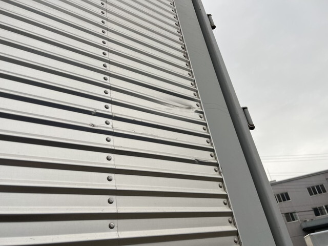 日野レンジャーアルミウイング中型（4t）[写真39]