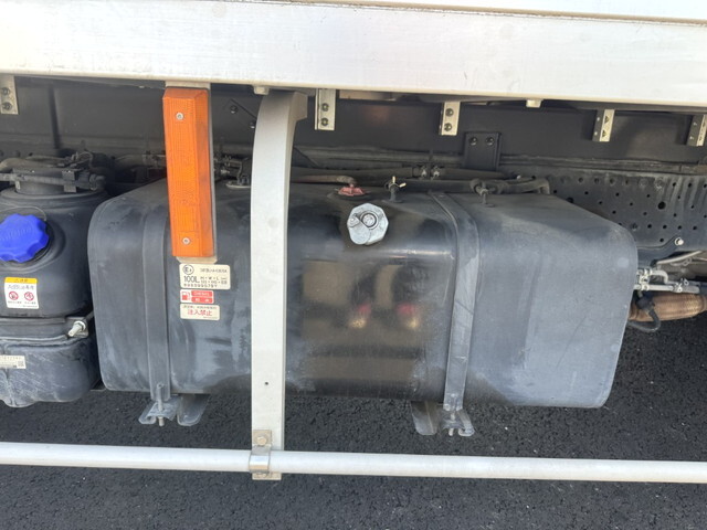 いすゞエルフ保冷バン小型（2t・3t）[写真17]