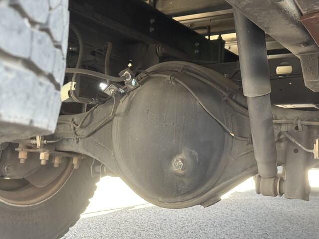 いすゞエルフ保冷バン小型（2t・3t）[写真19]