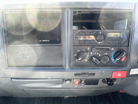 いすゞエルフ保冷バン小型（2t・3t）[写真34]