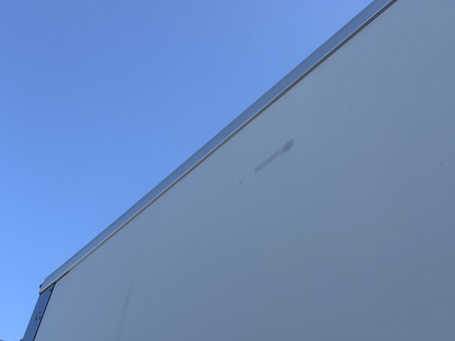 いすゞエルフ保冷バン小型（2t・3t）[写真37]