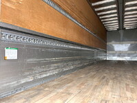 UDトラックスクオンアルミウイング大型（10t）[写真12]