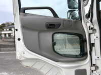 UDトラックスクオンアルミウイング大型（10t）[写真18]