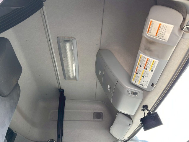 UDトラックスクオンアルミウイング大型（10t）[写真19]