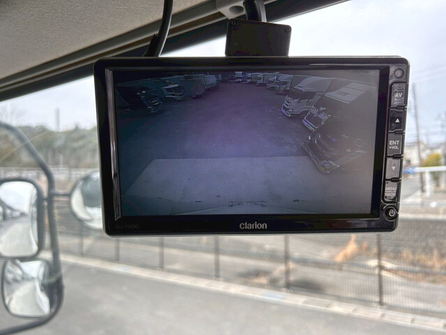 UDトラックスクオンアルミウイング大型（10t）[写真27]