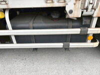 UDトラックスクオンアルミウイング大型（10t）[写真34]