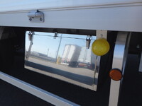 三菱ふそうファイターアルミウイング中型（4t）[写真23]