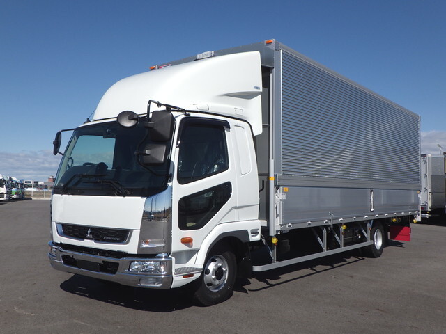 三菱ふそうファイターアルミウイング中型（4t）[写真03]