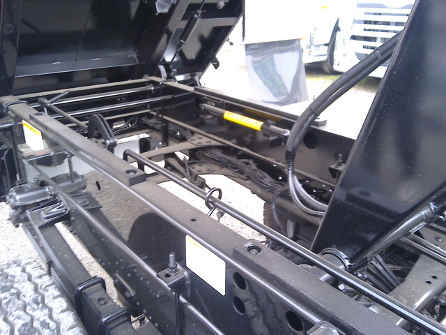 三菱ふそうファイター深ダンプ（土砂禁ダンプ）中型（4t）[写真16]