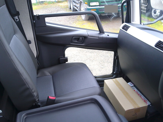三菱ふそうファイター深ダンプ（土砂禁ダンプ）中型（4t）[写真26]