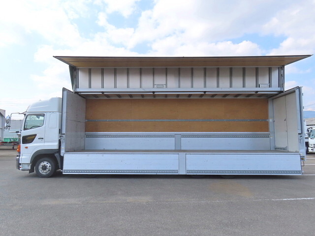 日野プロフィアアルミウイング大型（10t）[写真29]