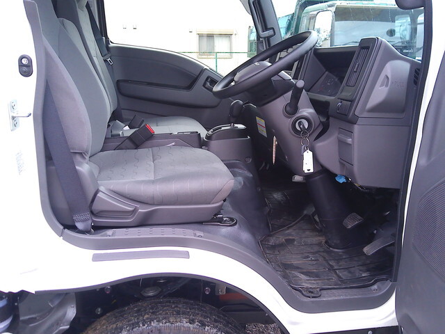 いすゞエルフ幌車小型（2t・3t）[写真19]