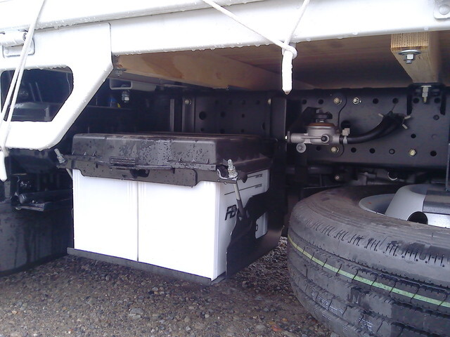 いすゞエルフ幌車小型（2t・3t）[写真09]