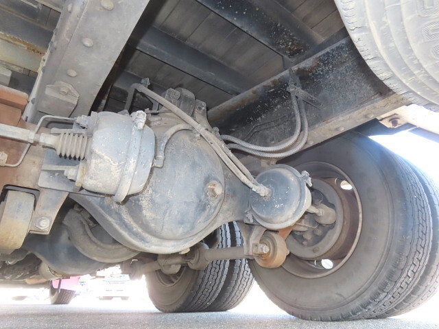 UDトラックスコンドルクレーン3段増トン（6t・8t）[写真13]