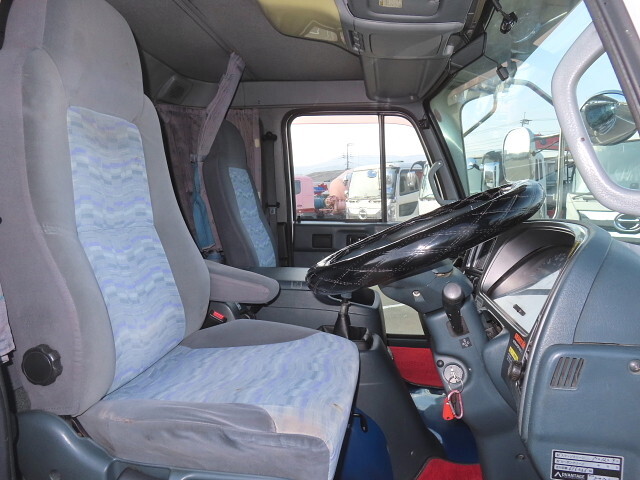 UDトラックスコンドルクレーン3段増トン（6t・8t）[写真21]