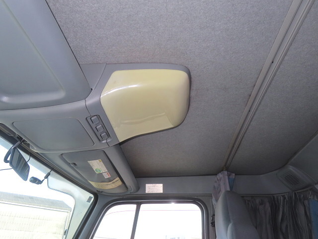 UDトラックスコンドルクレーン3段増トン（6t・8t）[写真24]