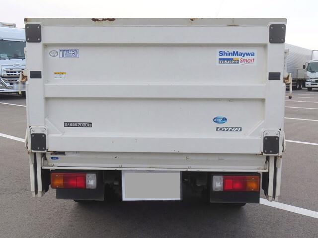 トヨタトヨエース平ボディ小型（2t・3t）[写真06]