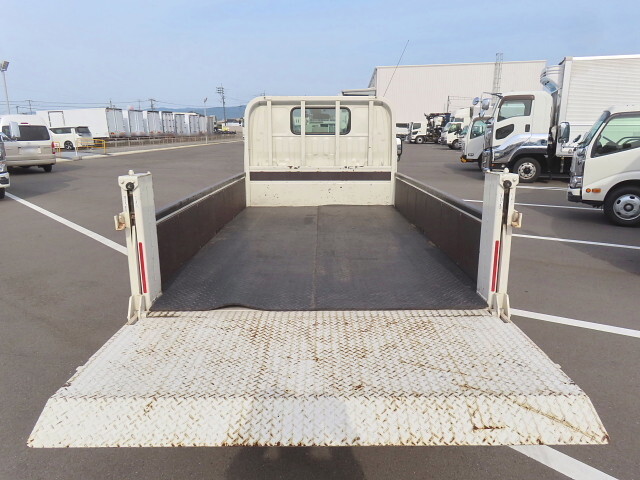 トヨタトヨエース平ボディ小型（2t・3t）[写真07]