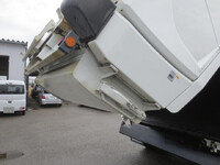 三菱ふそうファイターパッカー車（塵芥車）中型（4t）[写真16]