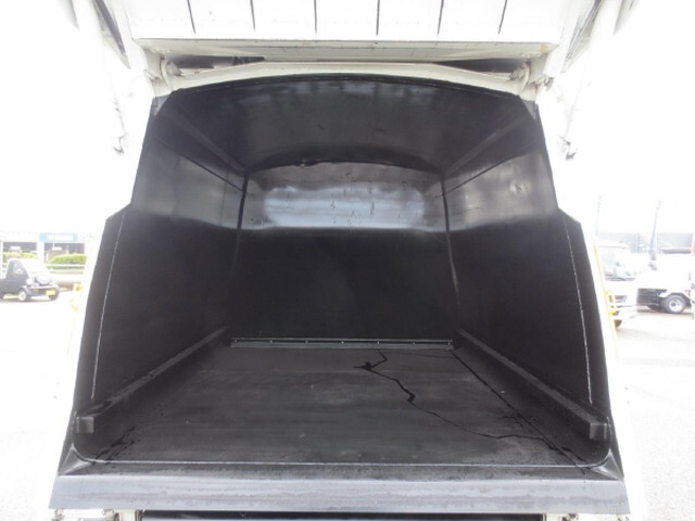 三菱ふそうファイターパッカー車（塵芥車）中型（4t）[写真09]