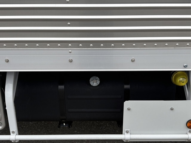 日野デュトロアルミバン小型（2t・3t）[写真17]