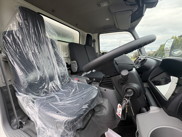 日野デュトロアルミバン小型（2t・3t）[写真18]