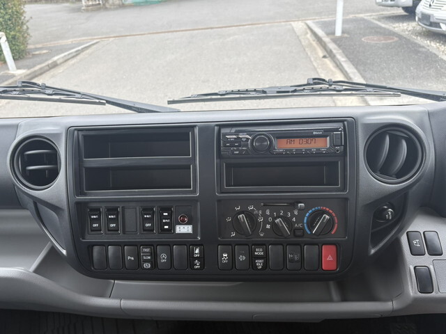 日野デュトロアルミバン小型（2t・3t）[写真20]