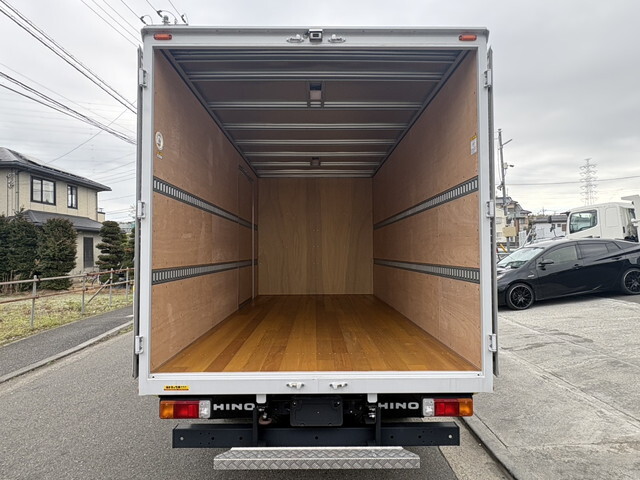 日野デュトロアルミバン小型（2t・3t）[写真09]