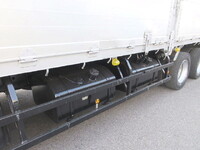 いすゞギガアルミブロック大型（10t）[写真12]