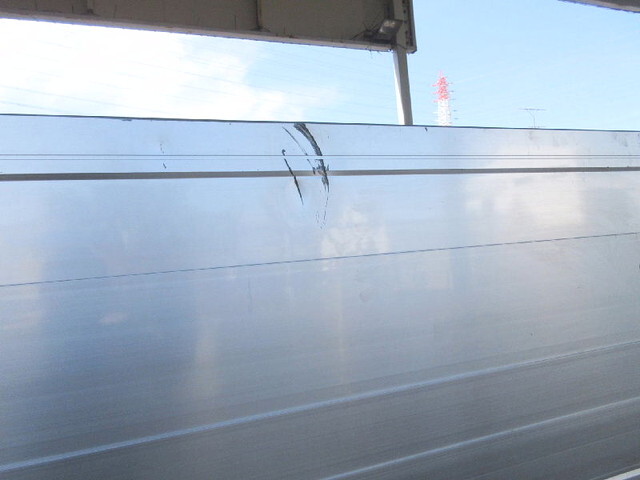 いすゞギガアルミブロック大型（10t）[写真17]