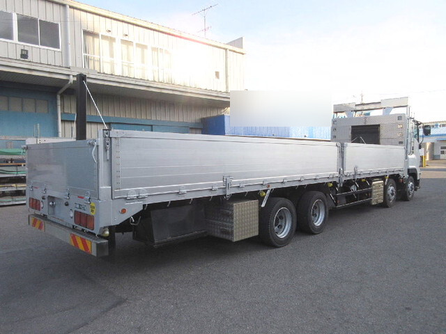 いすゞギガアルミブロック大型（10t）[写真04]