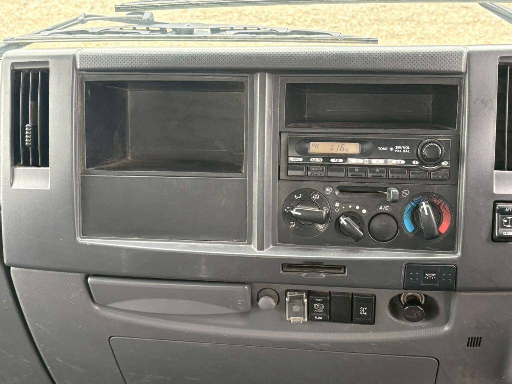 いすゞフォワードダンプ中型（4t）[写真21]