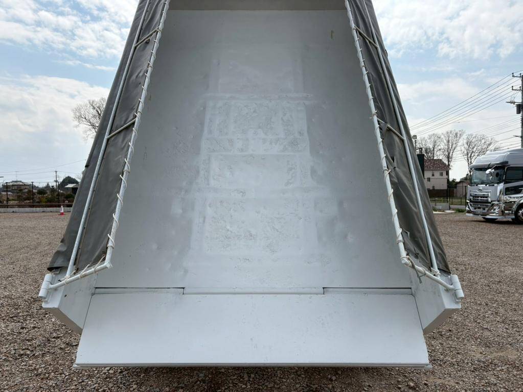 いすゞフォワードダンプ中型（4t）[写真07]