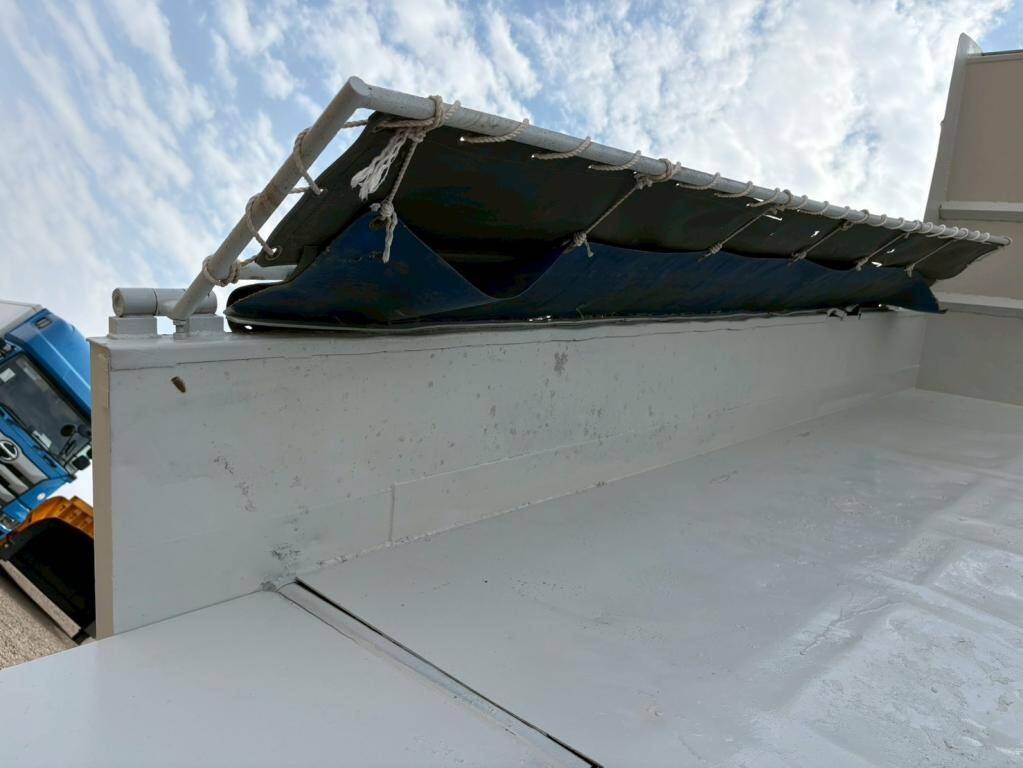 いすゞフォワードダンプ中型（4t）[写真08]