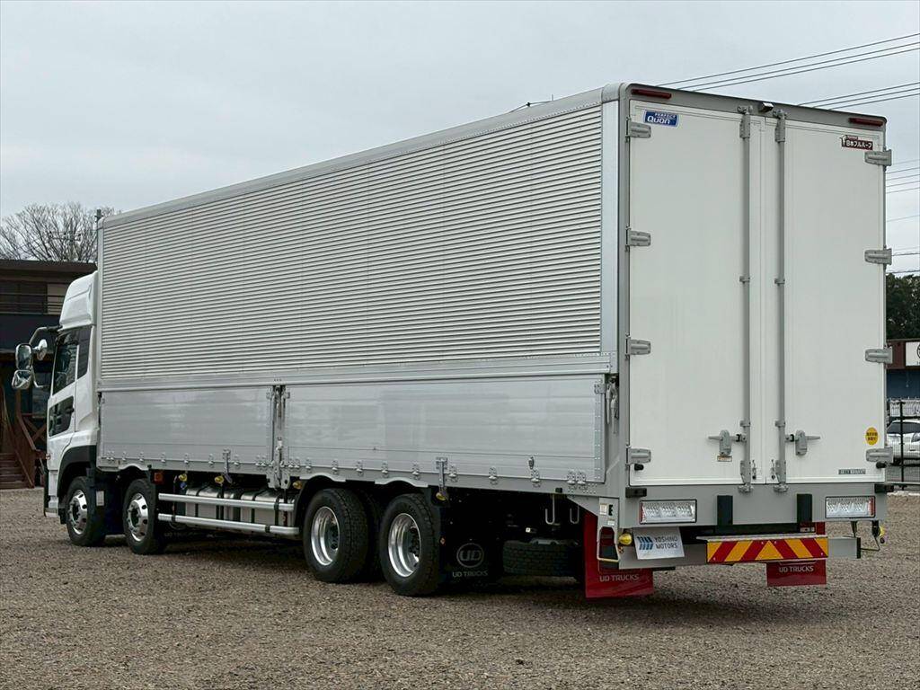 UDトラックスクオンアルミウイング大型（10t）[写真03]