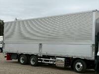 UDトラックスクオンアルミウイング大型（10t）[写真06]