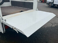 日野デュトロダブルキャブ（Wキャブ）小型（2t・3t）[写真12]