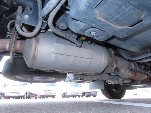 いすゞエルフアルミバン小型（2t・3t）[写真13]