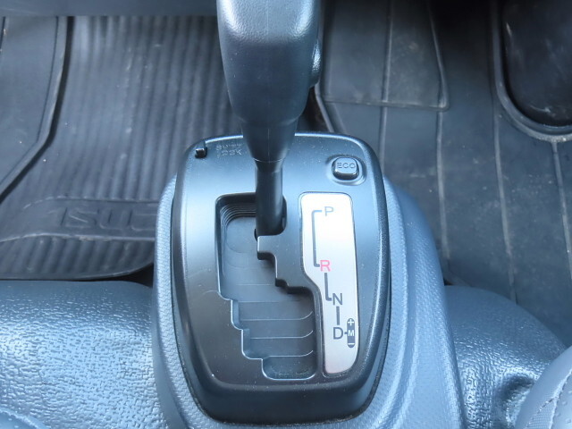 いすゞエルフアルミバン小型（2t・3t）[写真25]