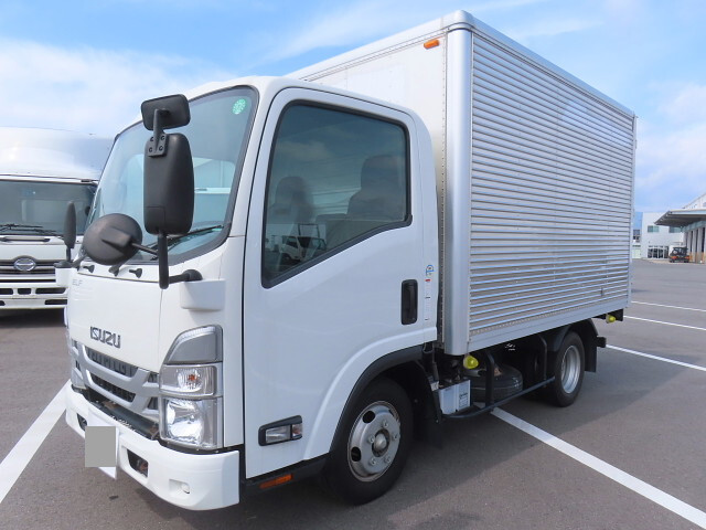 いすゞエルフアルミバン小型（2t・3t）[写真03]