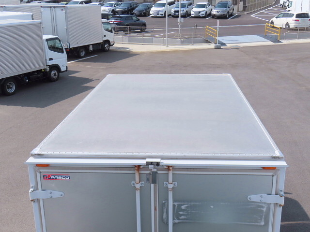 いすゞエルフアルミバン小型（2t・3t）[写真08]