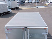 いすゞエルフアルミバン小型（2t・3t）[写真09]