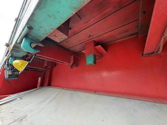 その他のメーカーその他の車種トレーラー（セミトレーラー）大型（10t）[写真37]