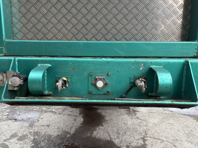 その他のメーカーその他の車種トレーラー（セミトレーラー）大型（10t）[写真09]