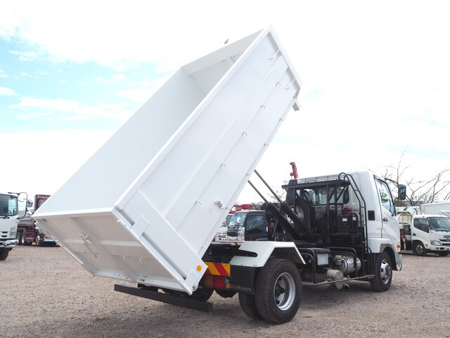 三菱ふそうファイターコンテナ専用車中型（4t）[写真02]