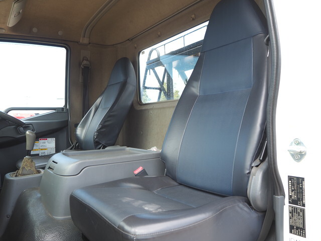 三菱ふそうファイターコンテナ専用車中型（4t）[写真34]