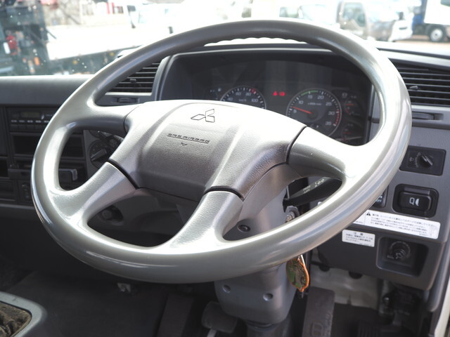 三菱ふそうファイターコンテナ専用車中型（4t）[写真37]